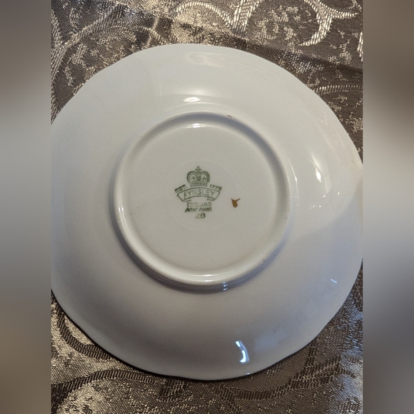 - - Rare Aynsley cup and saucer. Japanese like pattern with bamboo gr… - Picture 4 of 10